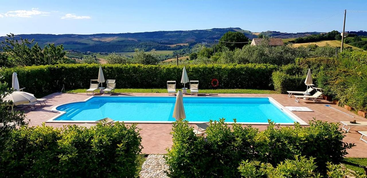 Agriturismo Fiore Di Campo Fermo Exteriér fotografie